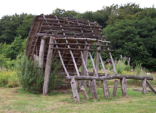 holz-unterstand