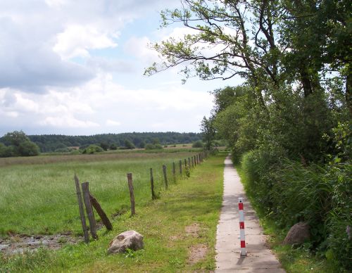 wanderweg-bei-postfeld